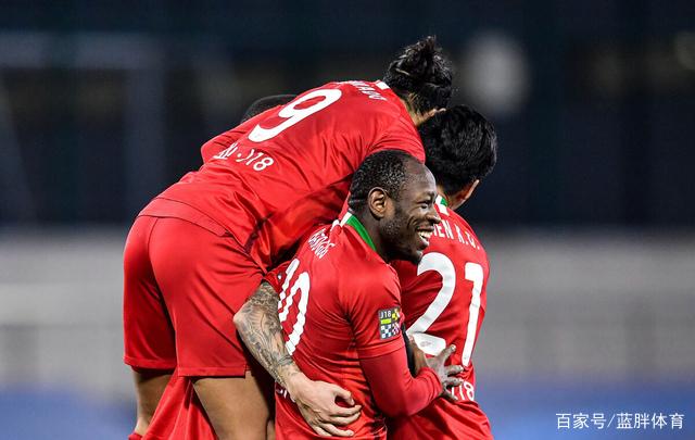 开拓者大前锋受伤