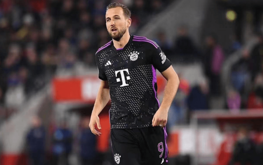 九州娱乐-拜仁慕尼黑球员备战对决曼联的比赛的简单介绍