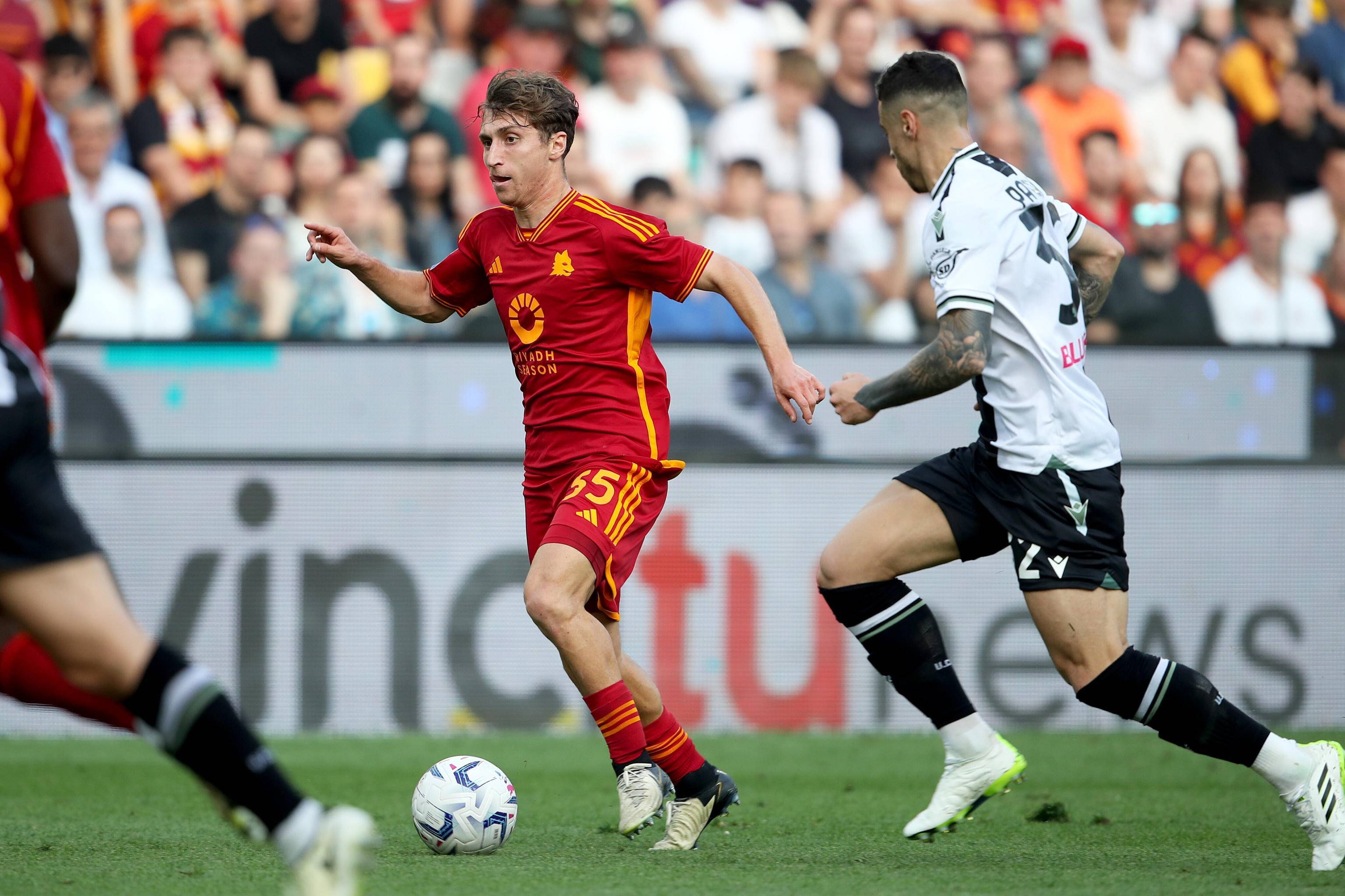 九州娱乐-乌龙传奇，意大利联赛一场热闹比赛(意大利传奇阵容)